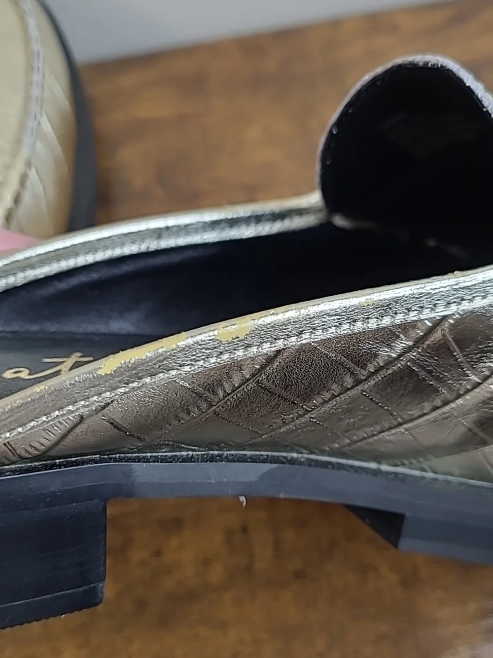 Matisse TASHA Croc-Embossed Soft Gold Leather Slip-On Penny Loafers size 7